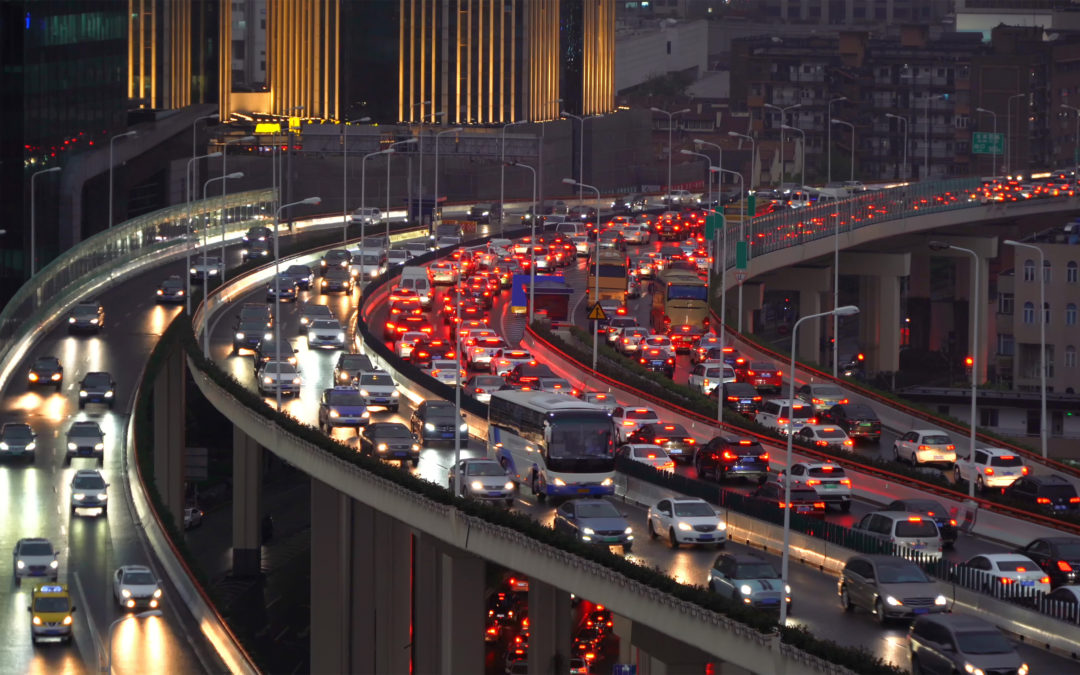 Rush hour traffic on a city highway - Lasky Justus Law - Your Savannah Law Firm for Car Wrecks